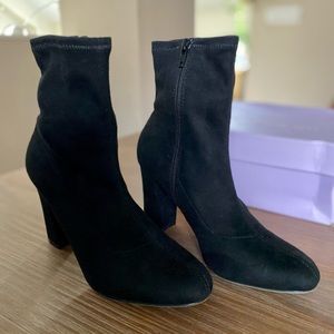 NWB Madden Girl Fantaysa Fabric Ankle Boots Size 7 M